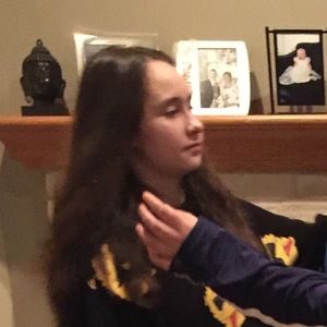 Meet your Posher, Caitlyn